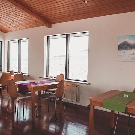 Guesthouse Gimbur Reykjarholl Εξωτερικό φωτογραφία