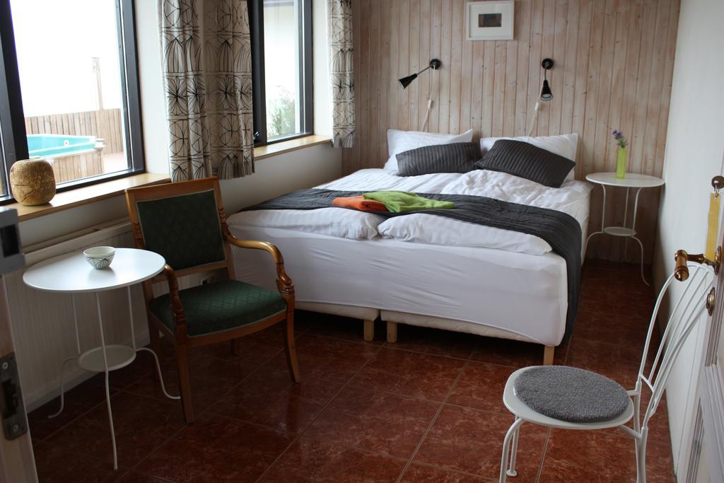 Guesthouse Gimbur Reykjarholl Εξωτερικό φωτογραφία